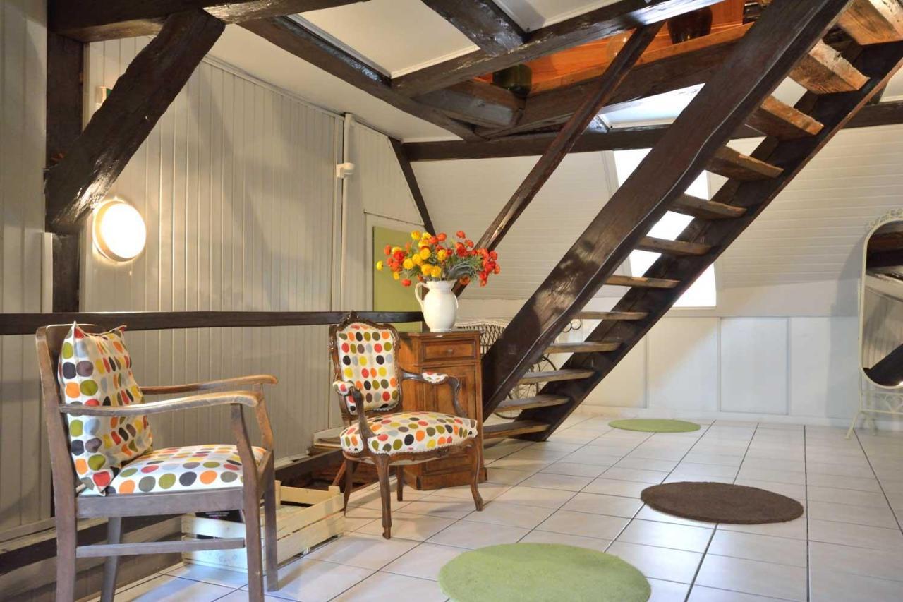 Chez Cecile Bed And Breakfast Chez Le Vigneron 科尔马 外观 照片